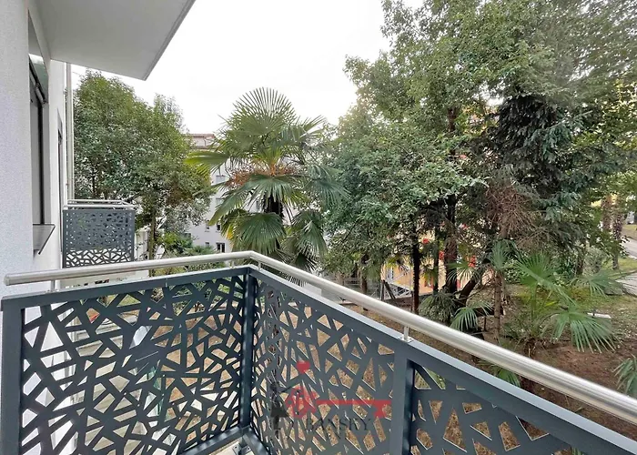 Sofia 2 - Modern Station -by Easylife Swiss Lugano