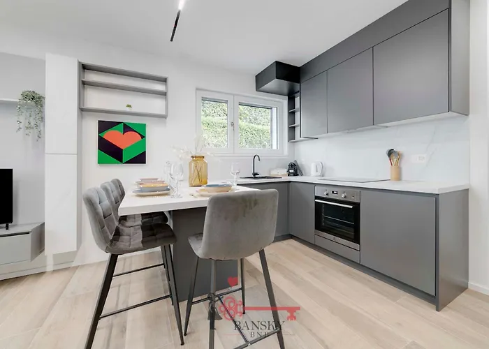 Sofia 2 - Modern Station -by Easylife Swiss Apartment